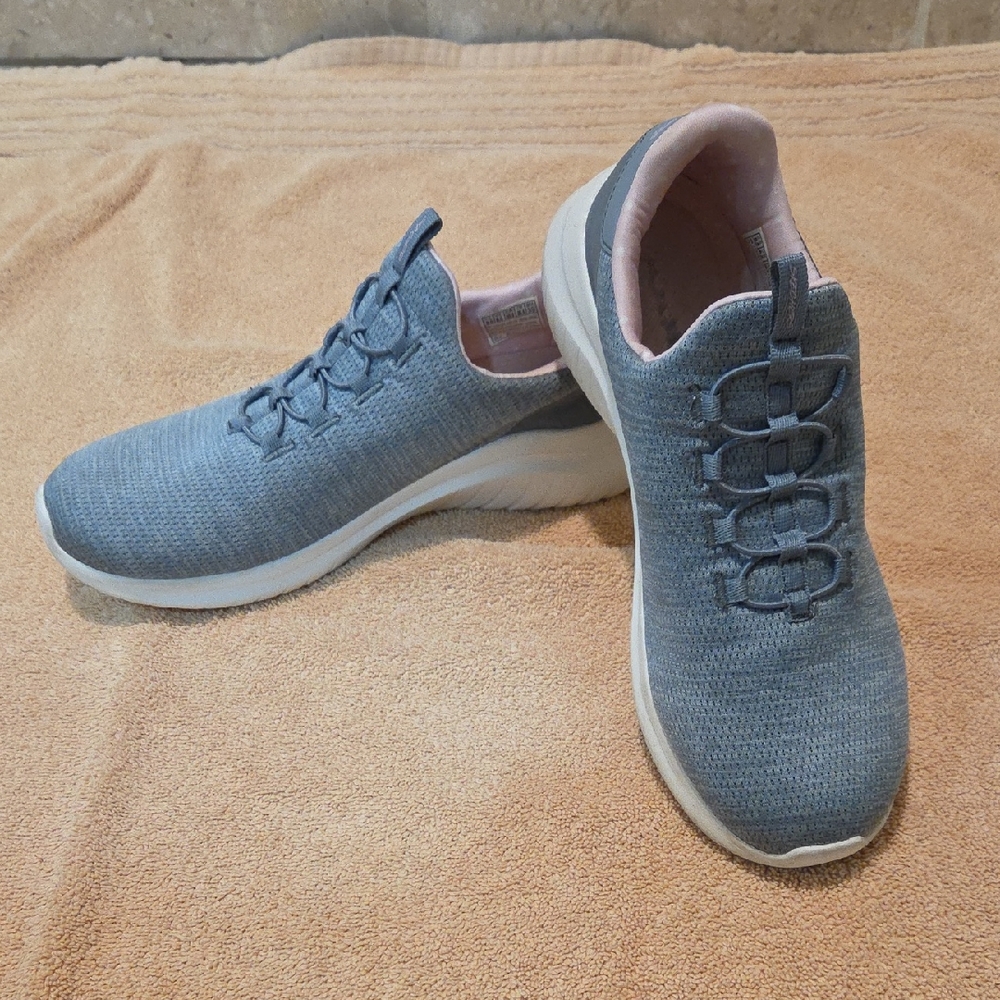 Skechers Ultra Flex 2.0 Delightful Spot Grey & White Slip On Sneaker